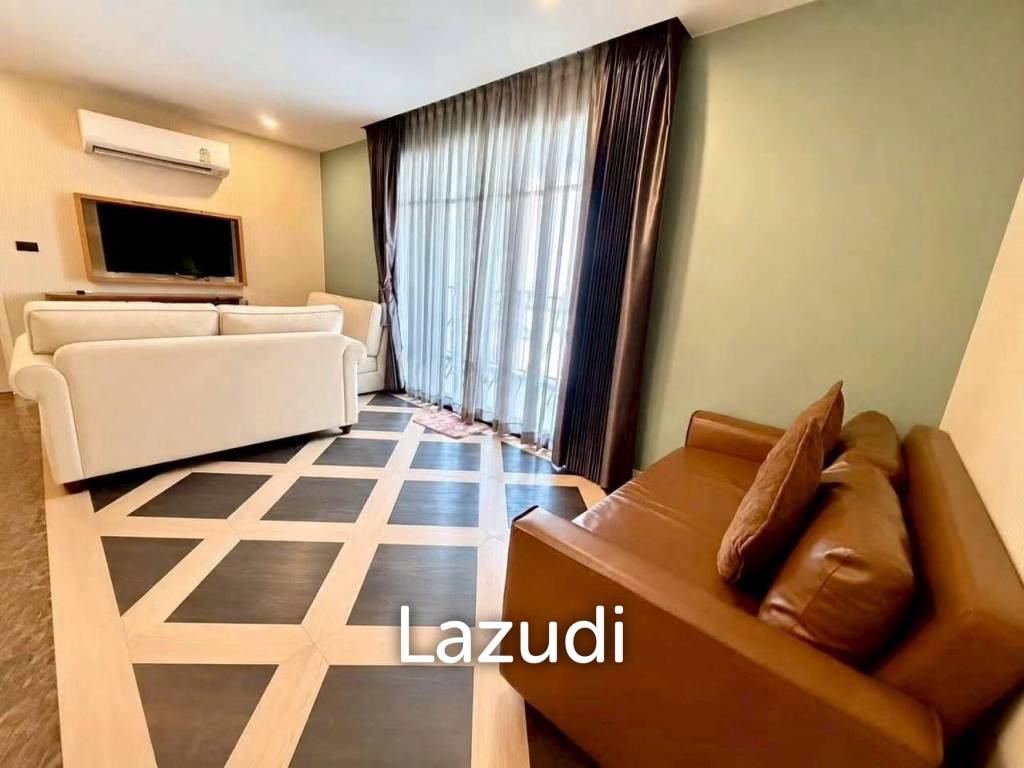 Luxurious Spanish-Style 2-Bedroom Condo for Rent at Espana