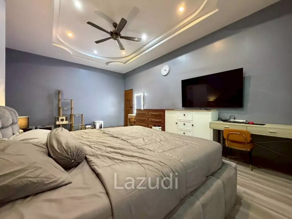 Grand 4 Bed Luxury Estate with Massive 3,416 sqm Land Plot