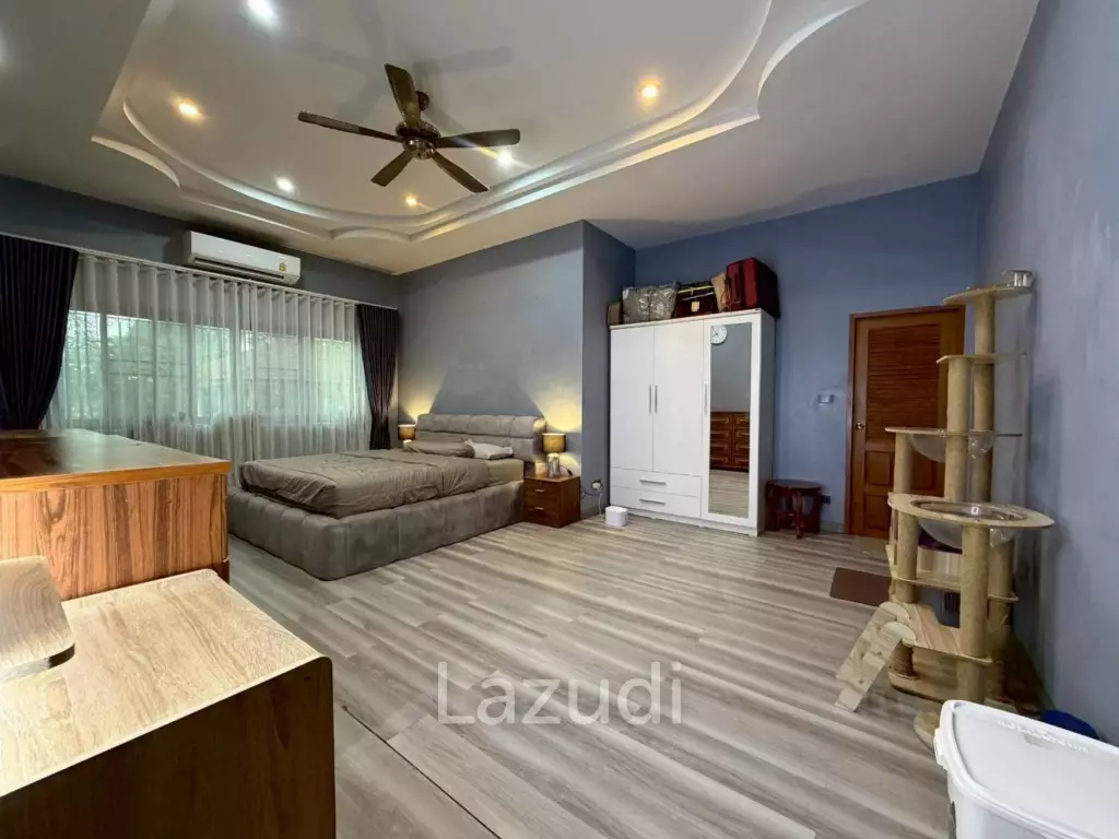 Grand 4 Bed Luxury Estate with Massive 3,416 sqm Land Plot