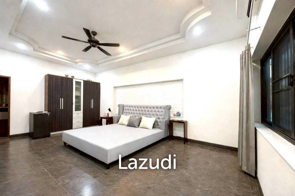 Grand 4 Bed Luxury Estate with Massive 3,416 sqm Land Plot