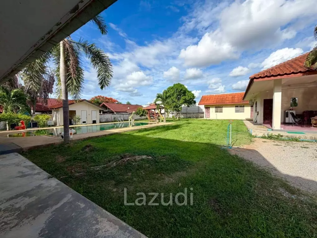 Grand 4 Bed Luxury Estate with Massive 3,416 sqm Land Plot