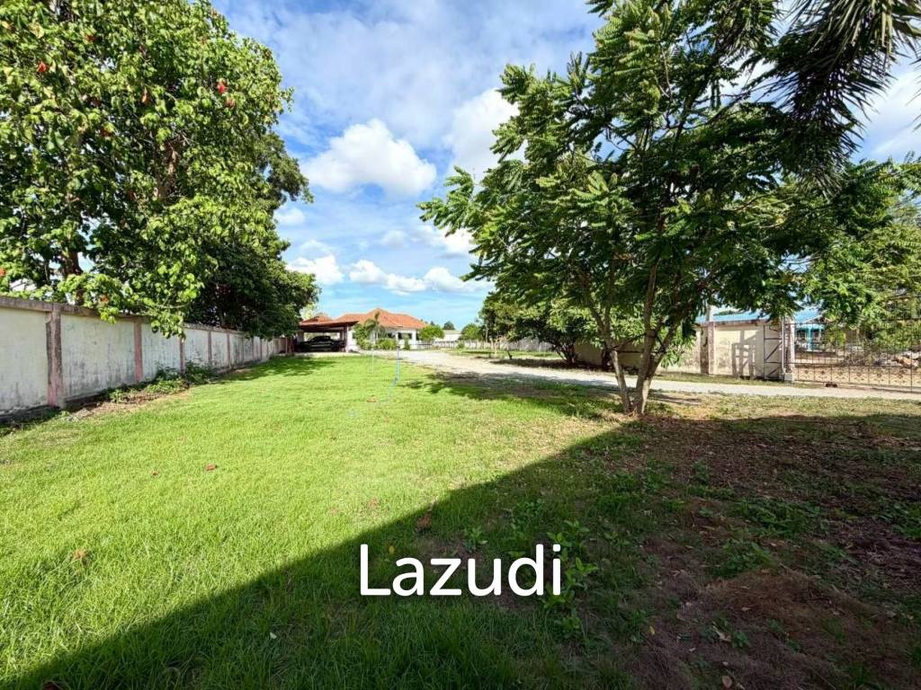 Grand 4 Bed Luxury Estate with Massive 3,416 sqm Land Plot