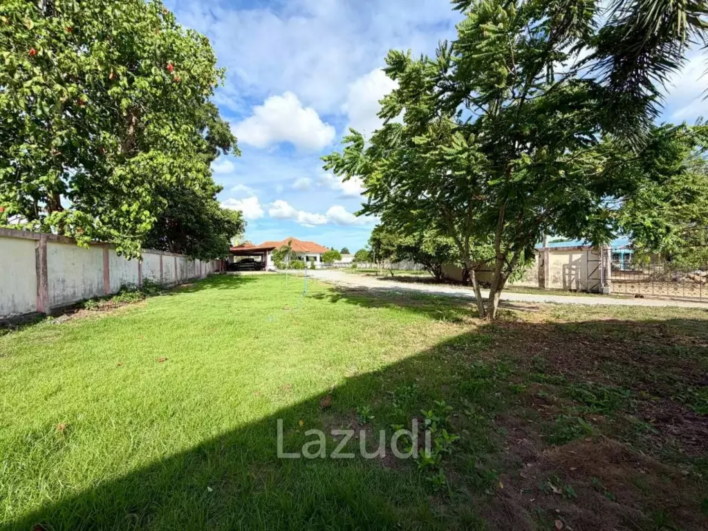Grand 4 Bed Luxury Estate with Massive 3,416 sqm Land Plot