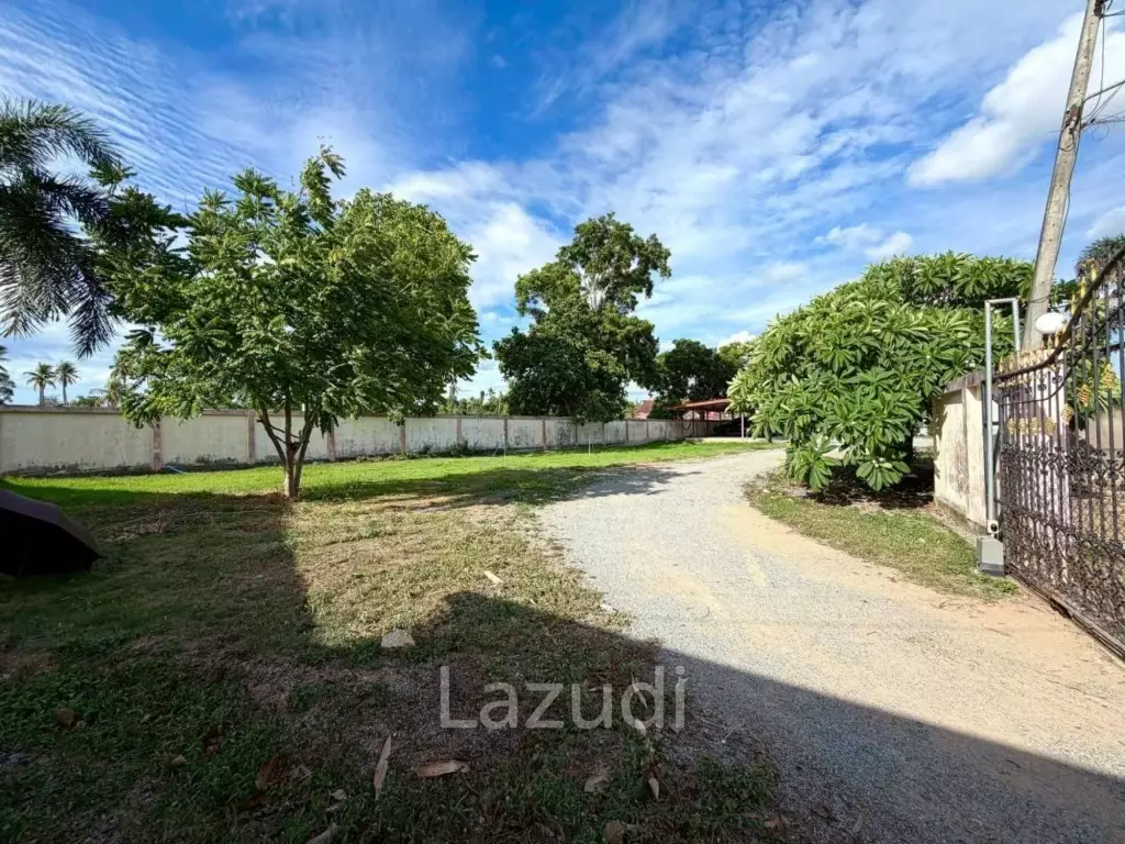 Grand 4 Bed Luxury Estate with Massive 3,416 sqm Land Plot