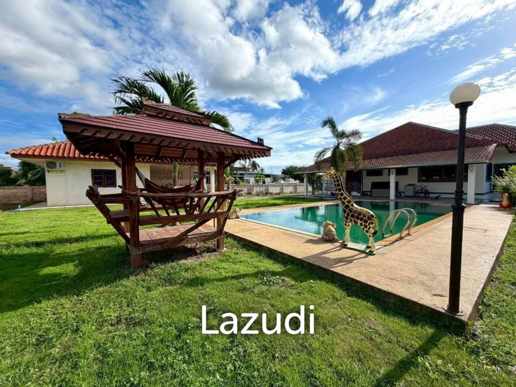 Grand 4 Bed Luxury Estate with Massive 3,416 sqm Land Plot