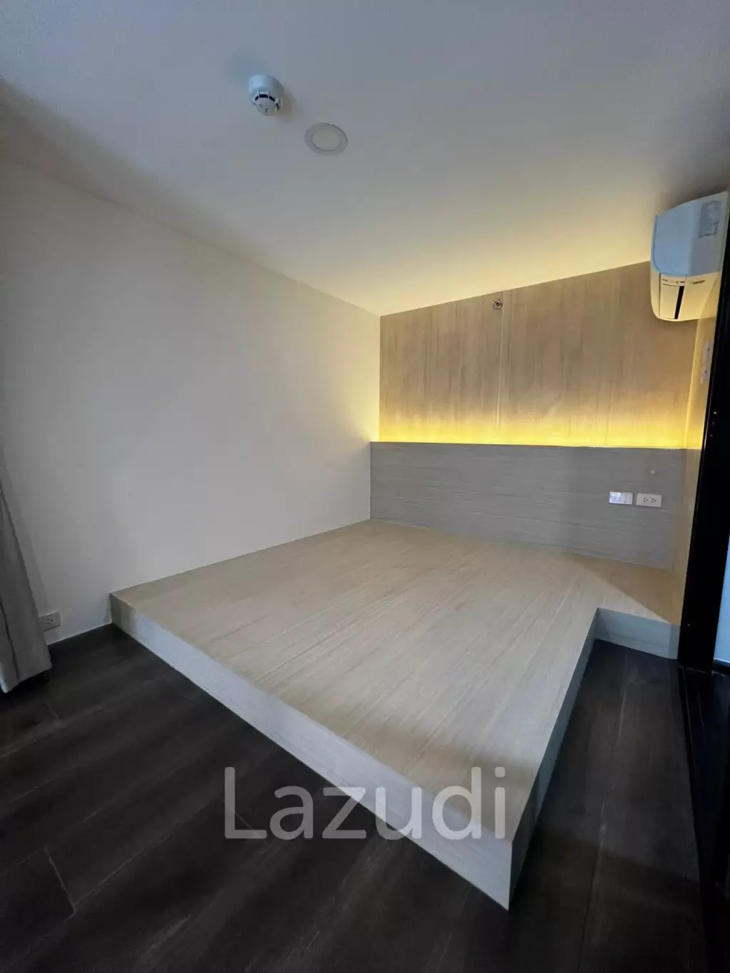 37 sqm loft 1 bedroom condo on 21st floor KnightsBridge Space Ratchayothin Chatuchak