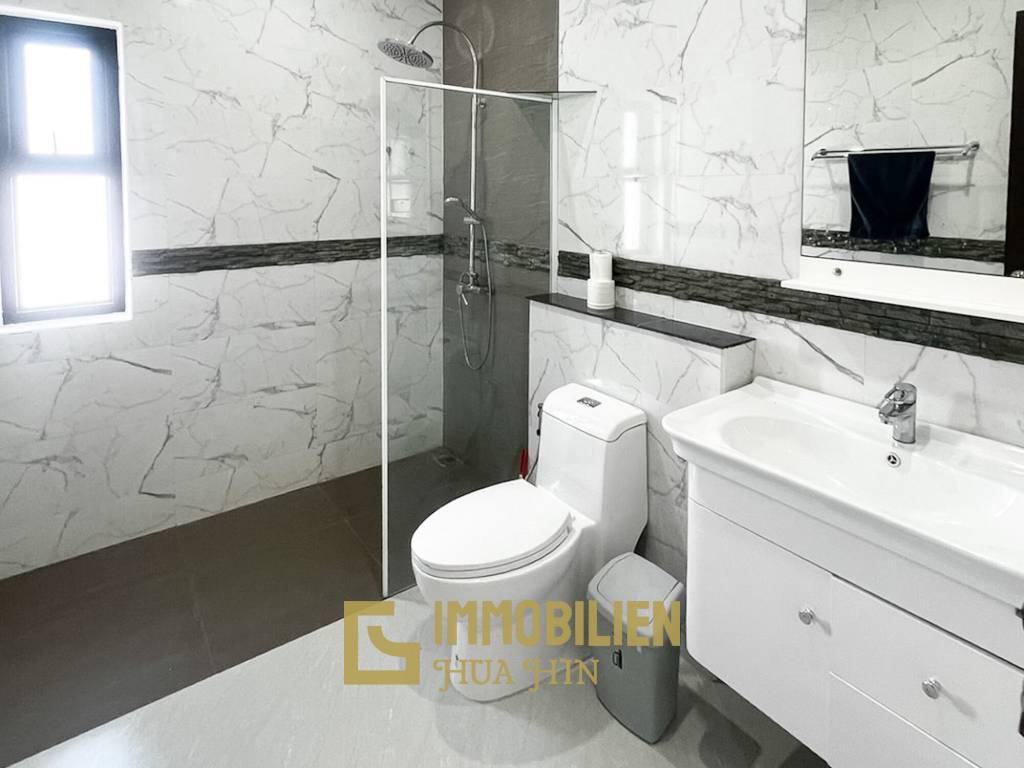 240 sqm modern pool villa in Hin Lek Fai Hua Hin