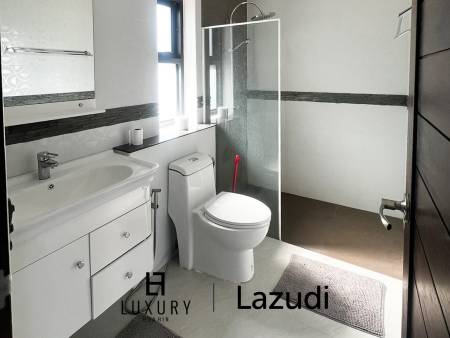 240 sqm modern pool villa in Hin Lek Fai Hua Hin