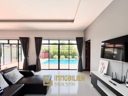 privater Pool / 3 Schlafzimmer / 472 qm Grundstück