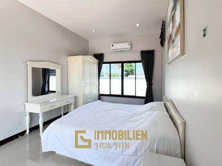 privater Pool / 3 Schlafzimmer / 472 qm Grundstück