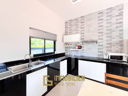 privater Pool / 3 Schlafzimmer / 472 qm Grundstück