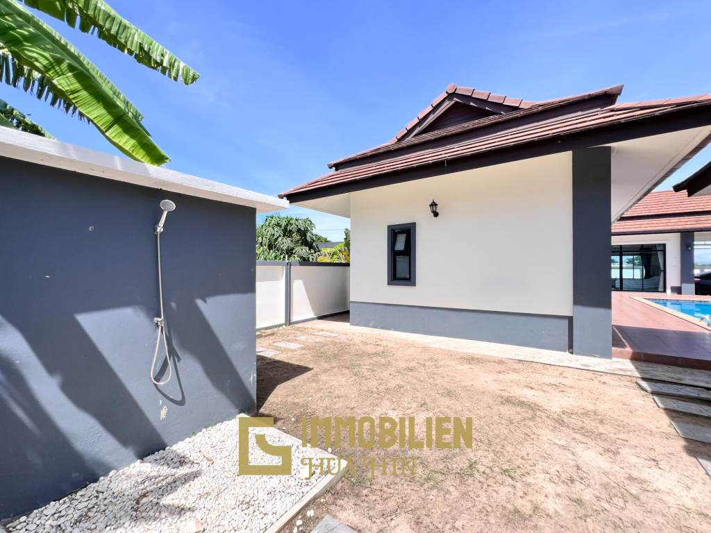 privater Pool / 3 Schlafzimmer / 472 qm Grundstück