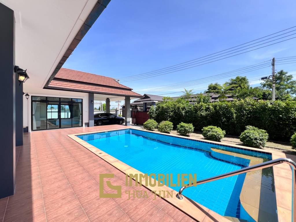 privater Pool / 3 Schlafzimmer / 472 qm Grundstück
