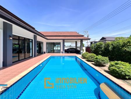 privater Pool / 3 Schlafzimmer / 472 qm Grundstück