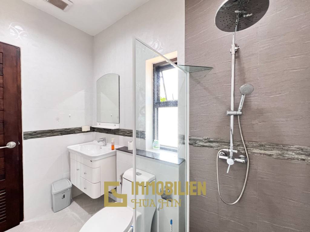 privater Pool / 3 Schlafzimmer / 472 qm Grundstück