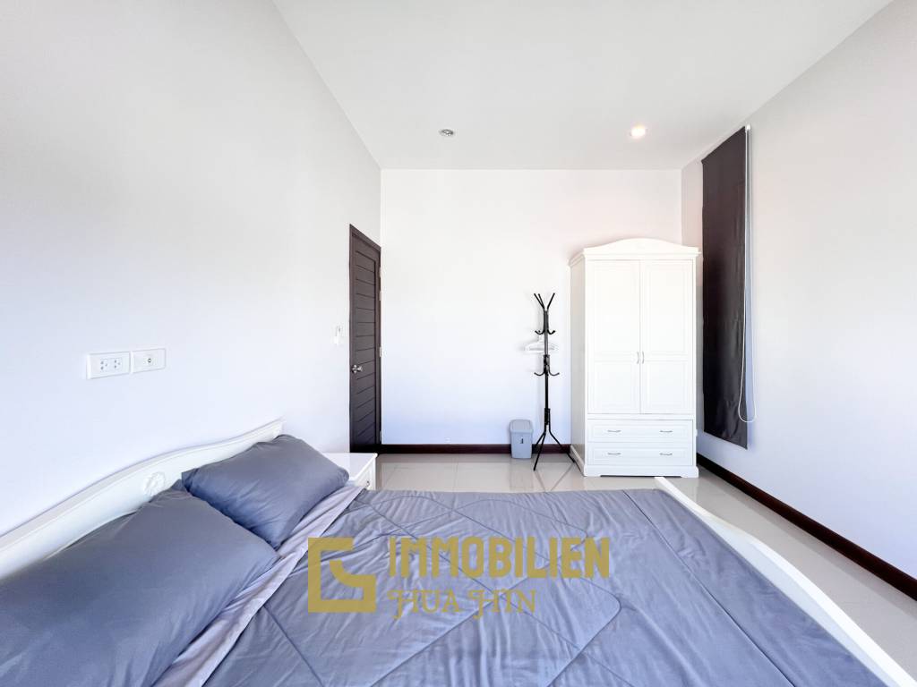 privater Pool / 3 Schlafzimmer / 472 qm Grundstück