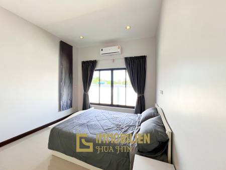 privater Pool / 3 Schlafzimmer / 472 qm Grundstück