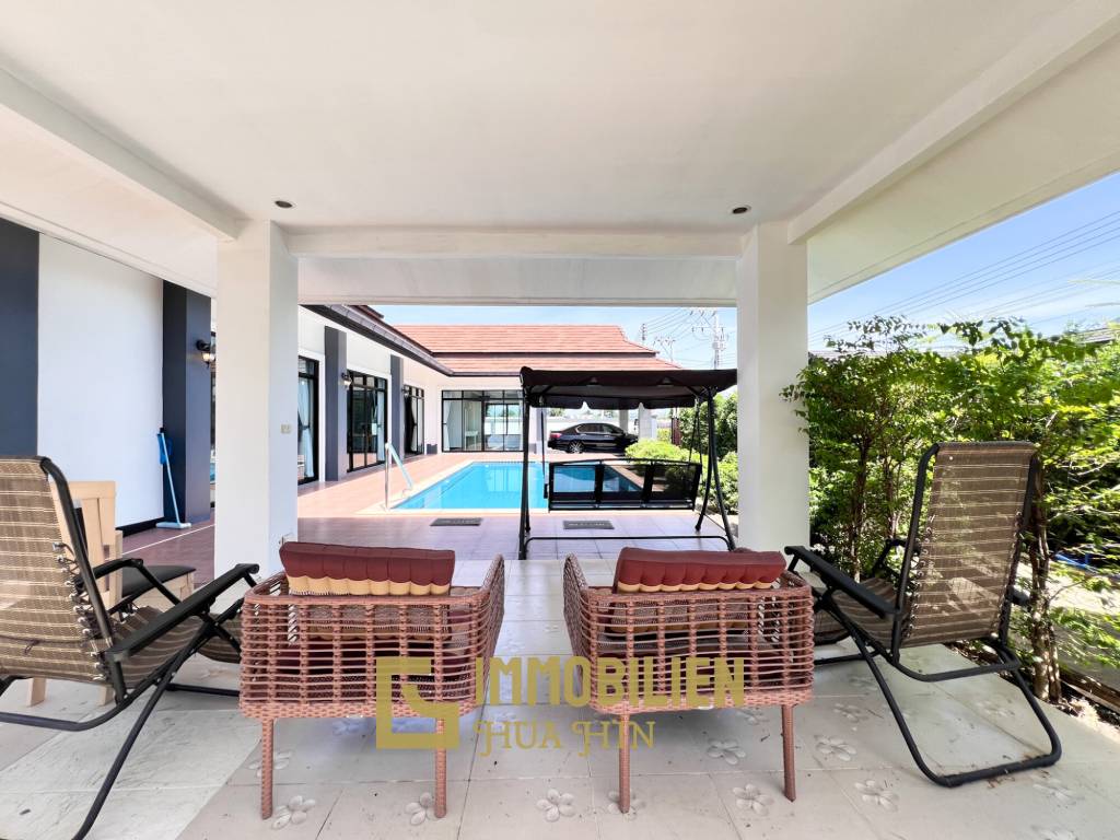 privater Pool / 3 Schlafzimmer / 472 qm Grundstück