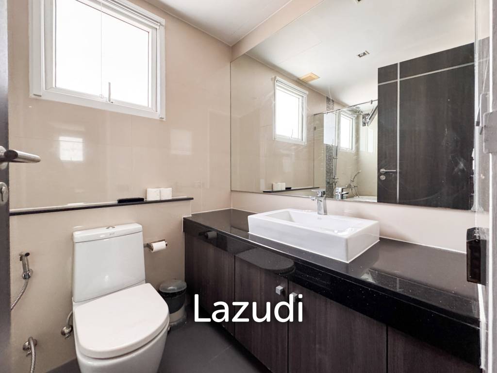 57 sqm serviced apartment J Residence Khlong Tan Nuea Bangkok