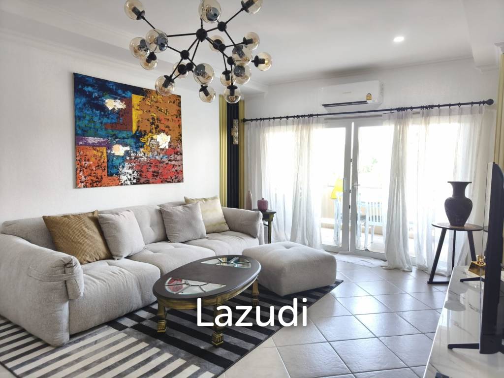 Spacious 1-Bedroom Luxury Condo at View Talay Residence 1