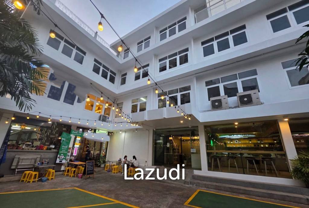 พื้นที่เชิงพาณิชย์ 224 ตร.ม. อาคารสมัยใหม่ย่านสีลม บางรัก