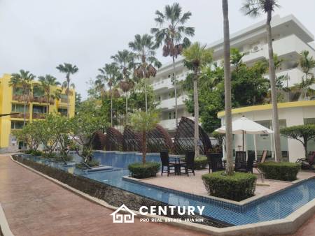 Beachfront Mykonos Condo | Market Village Mall Nearby
