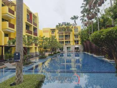 Beachfront Mykonos Condo | Market Village Mall Nearby