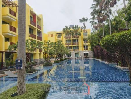 Beachfront Mykonos Condo | Market Village Mall Nearby