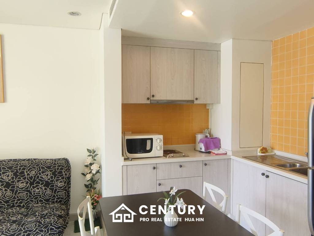 Beachfront Mykonos Condo | Market Village Mall Nearby