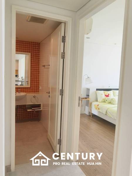 Beachfront Mykonos Condo | Market Village Mall Nearby