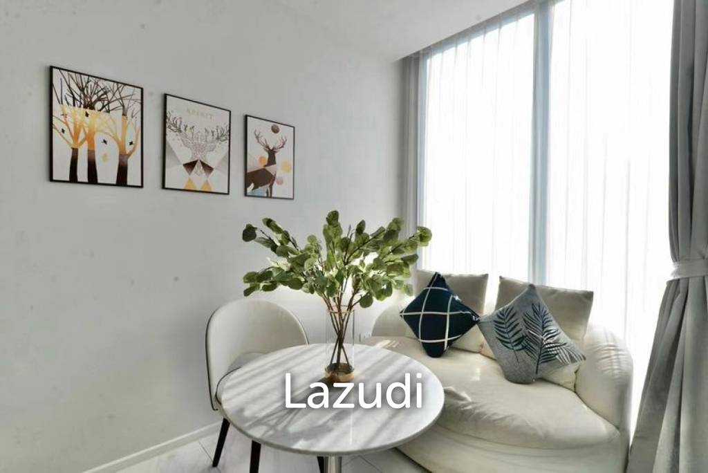 34.5 sqm condo Hyde Sukhumvit 11 on 10th floor in Khlong Toei Nuea Bangkok