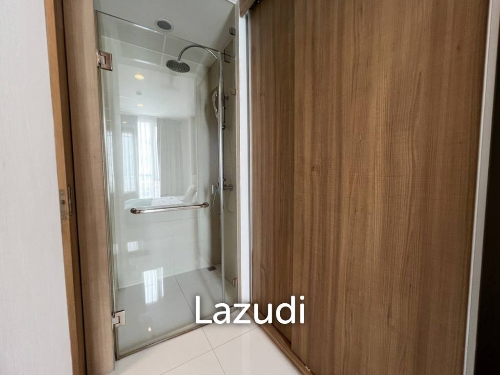 Cozy 1-Bedroom High-Floor Condo at The Riviera Wongamat