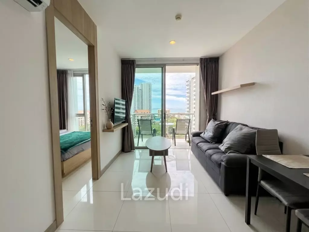 Cozy 1-Bedroom High-Floor Condo at The Riviera Wongamat