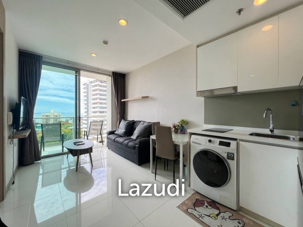 Cozy 1-Bedroom High-Floor Condo at The Riviera Wongamat