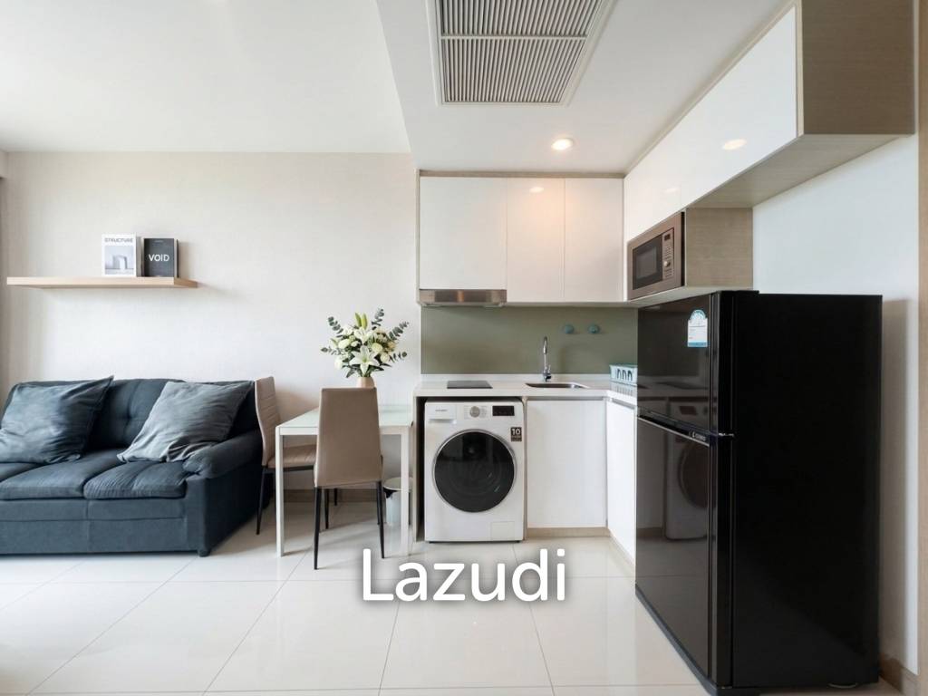Cozy 1-Bedroom High-Floor Condo at The Riviera Wongamat