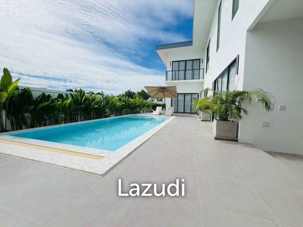 Ultra-Modern 4-Bedroom Luxury Pool Villa for Sale at Palm Lakeside