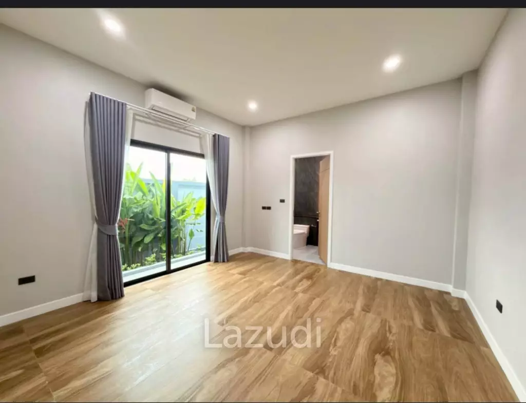 Luxury 3-Bedroom Private Pool Villa for Sale in East Pattaya