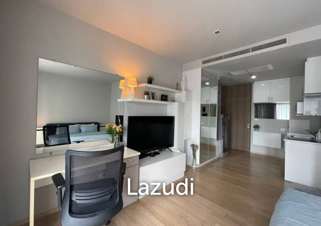 32 sqm high floor condo in Noble Refine Khlong Toei Bangkok