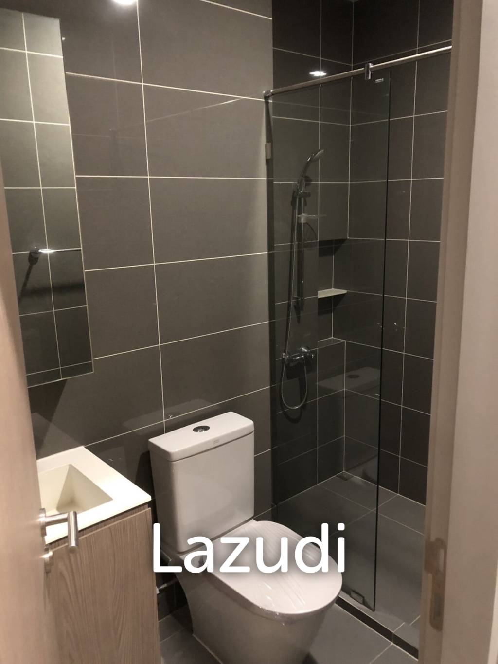 2 Bed 2 Bath 55 SQ.M M Jatujak