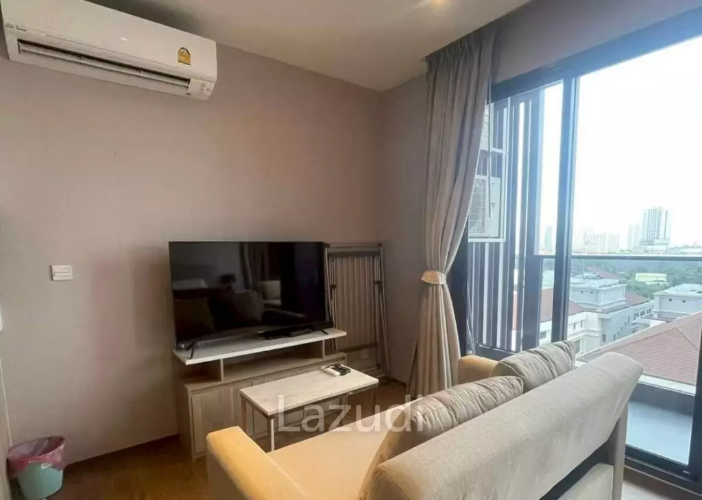 High-Floor Luxury 1-Bedroom Condo for Rent at Once Pattaya