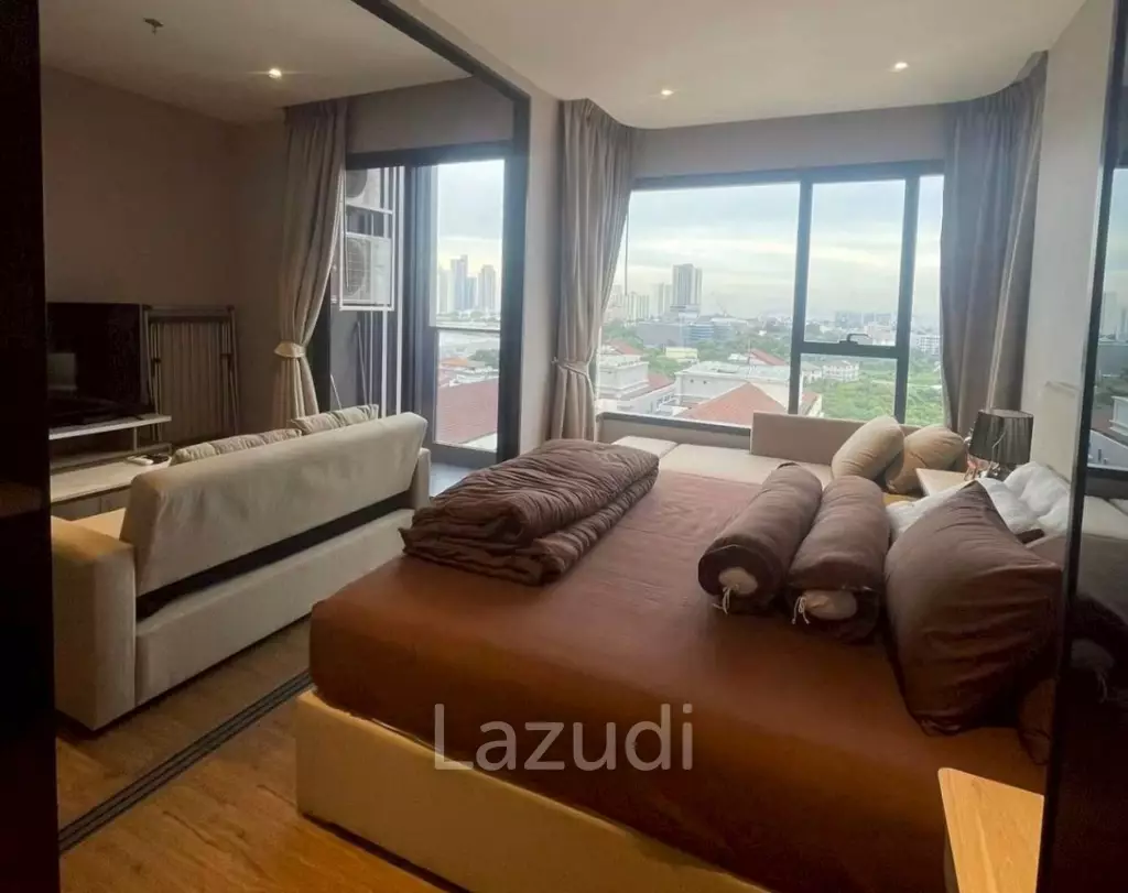 High-Floor Luxury 1-Bedroom Condo for Rent at Once Pattaya