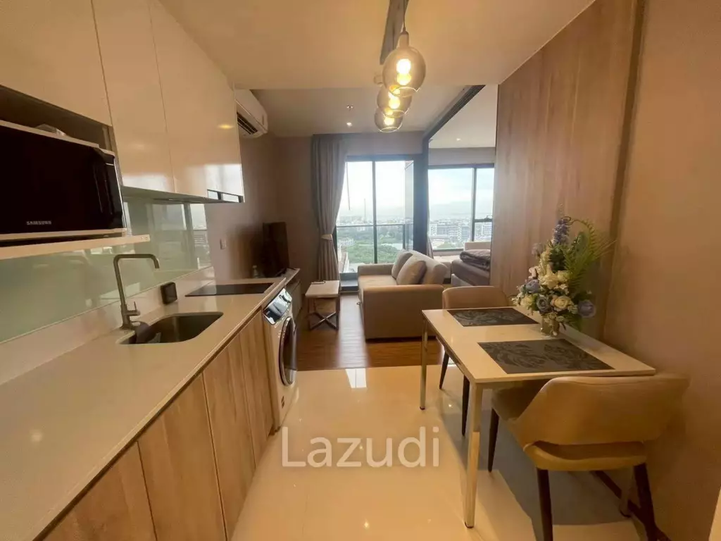 High-Floor Luxury 1-Bedroom Condo for Rent at Once Pattaya