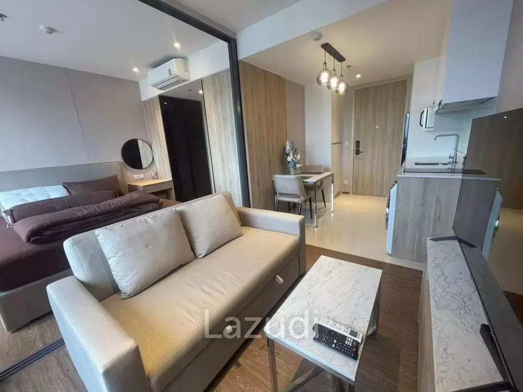 High-Floor Luxury 1-Bedroom Condo for Rent at Once Pattaya