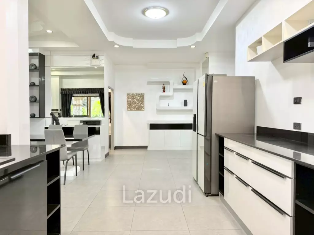 Newly Renovated 3-Bedroom Private Pool Villa at Natheekarn