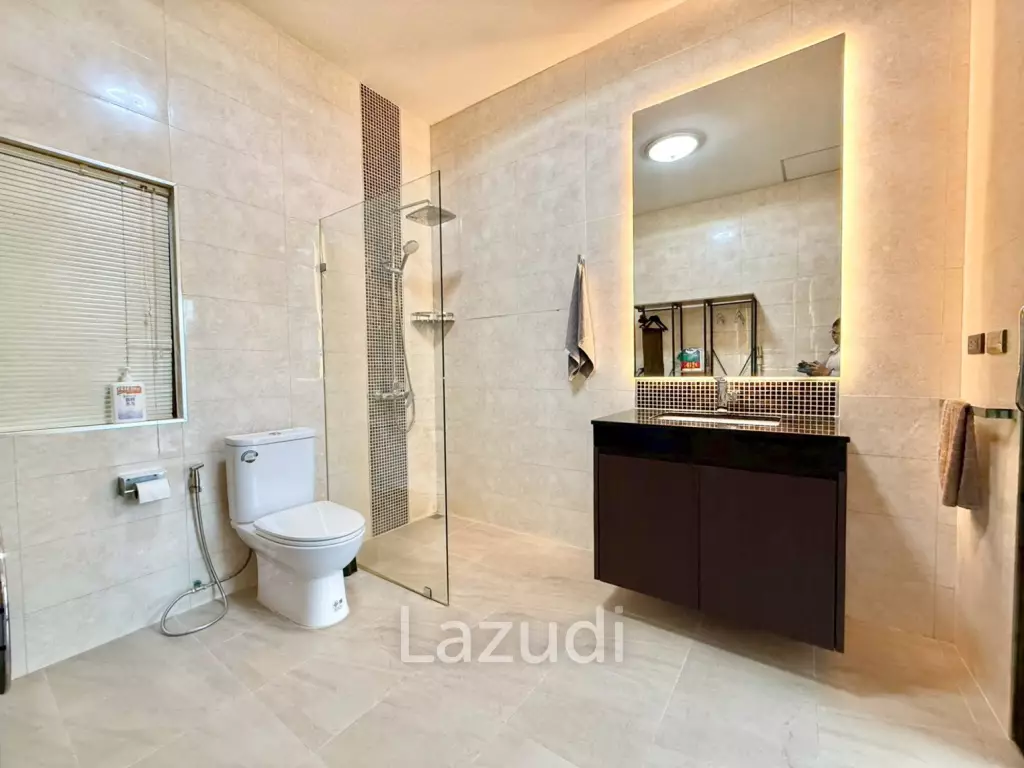 Newly Renovated 3-Bedroom Private Pool Villa at Natheekarn