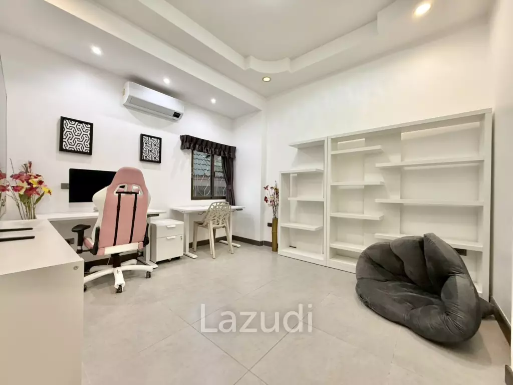 Newly Renovated 3-Bedroom Private Pool Villa at Natheekarn