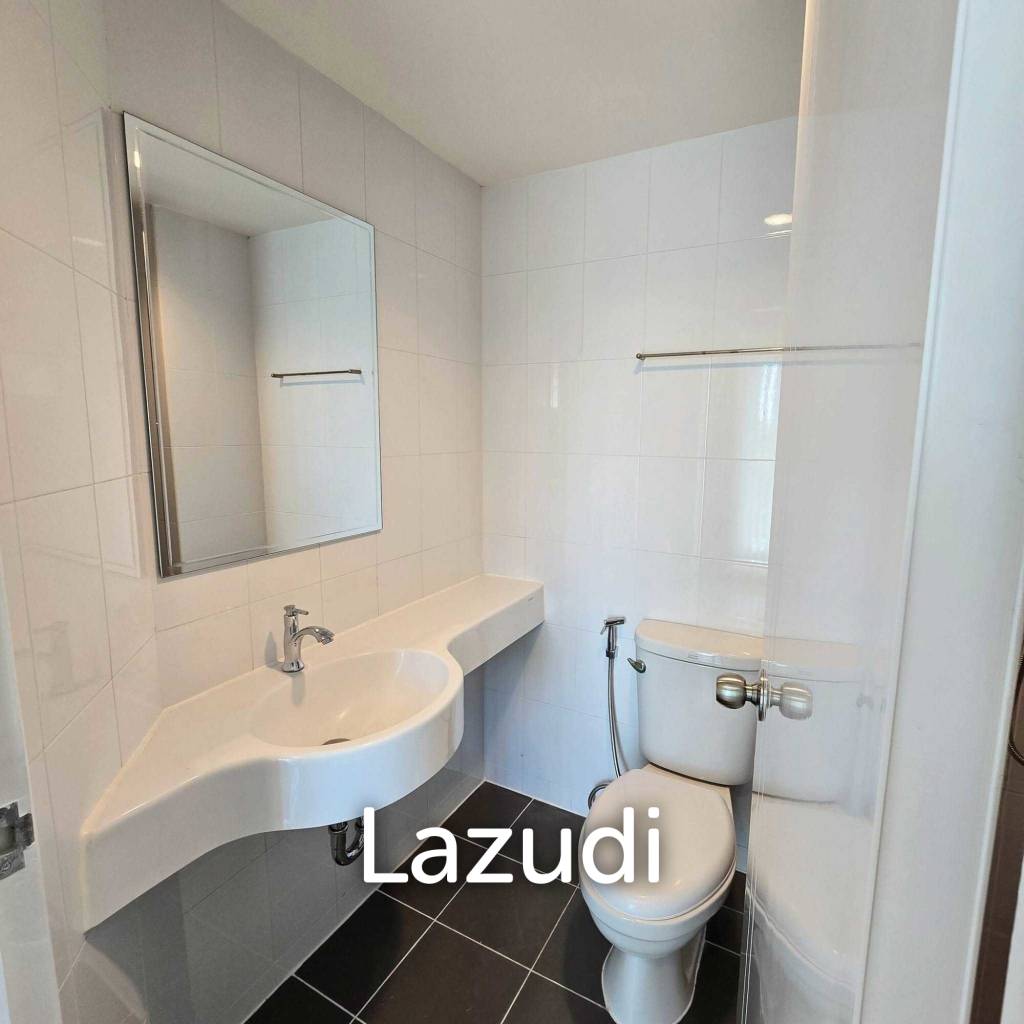 Newly Renovated Condo for Sale at Lumpini Park View