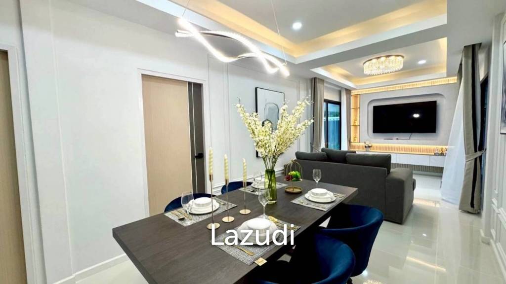 Exquisite Modern Pool Villa at Pattaya Rungrueng Village