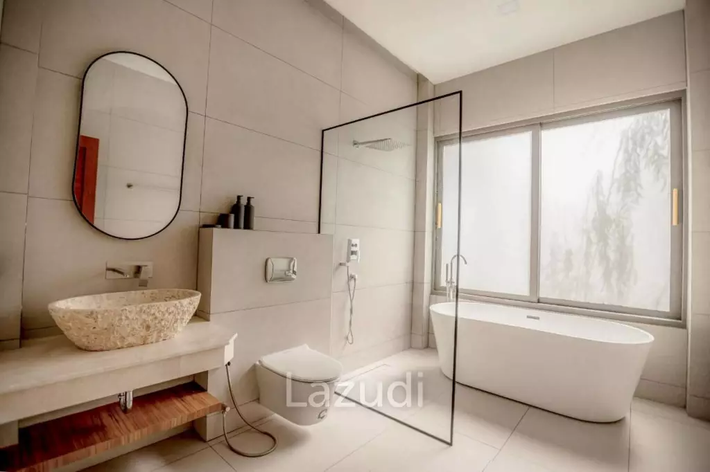 Modern Pool Villa for Sale in Khao Makok, East Pattaya