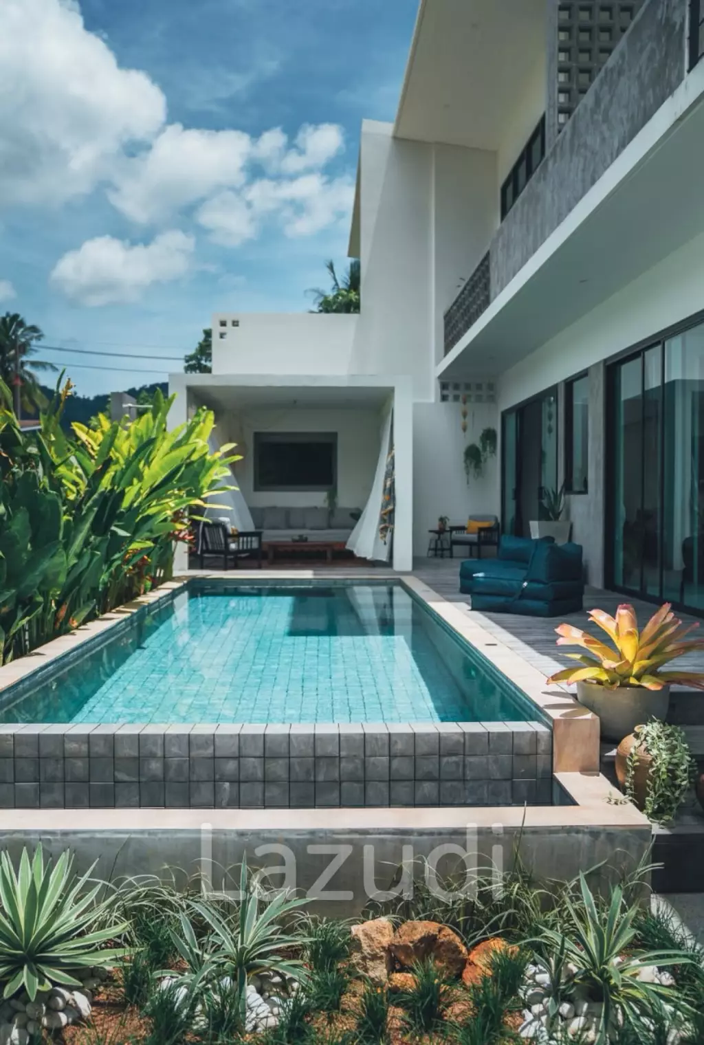 Stylish 2-Bedroom Villa with Private Pool & Roof Terrace – Mae Nam
